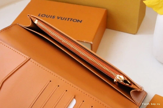 First bag ru VUITTON VERTICAL LOUIS WALLET 0729